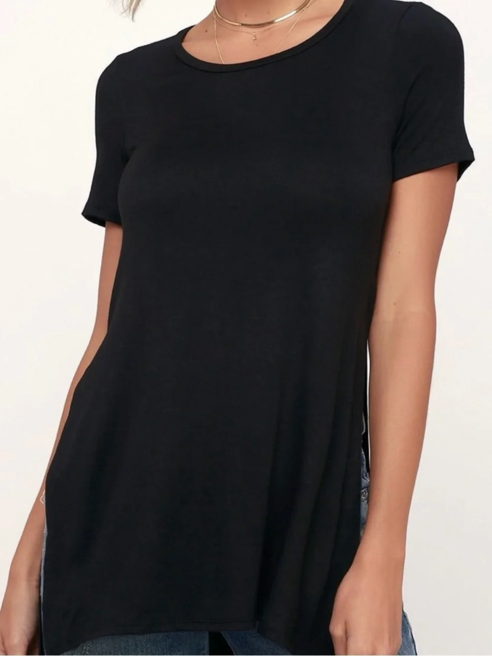 Lulu's Black Short-Sleeve Side-Slit Crewneck Top
Long length - Picture 2 of 5